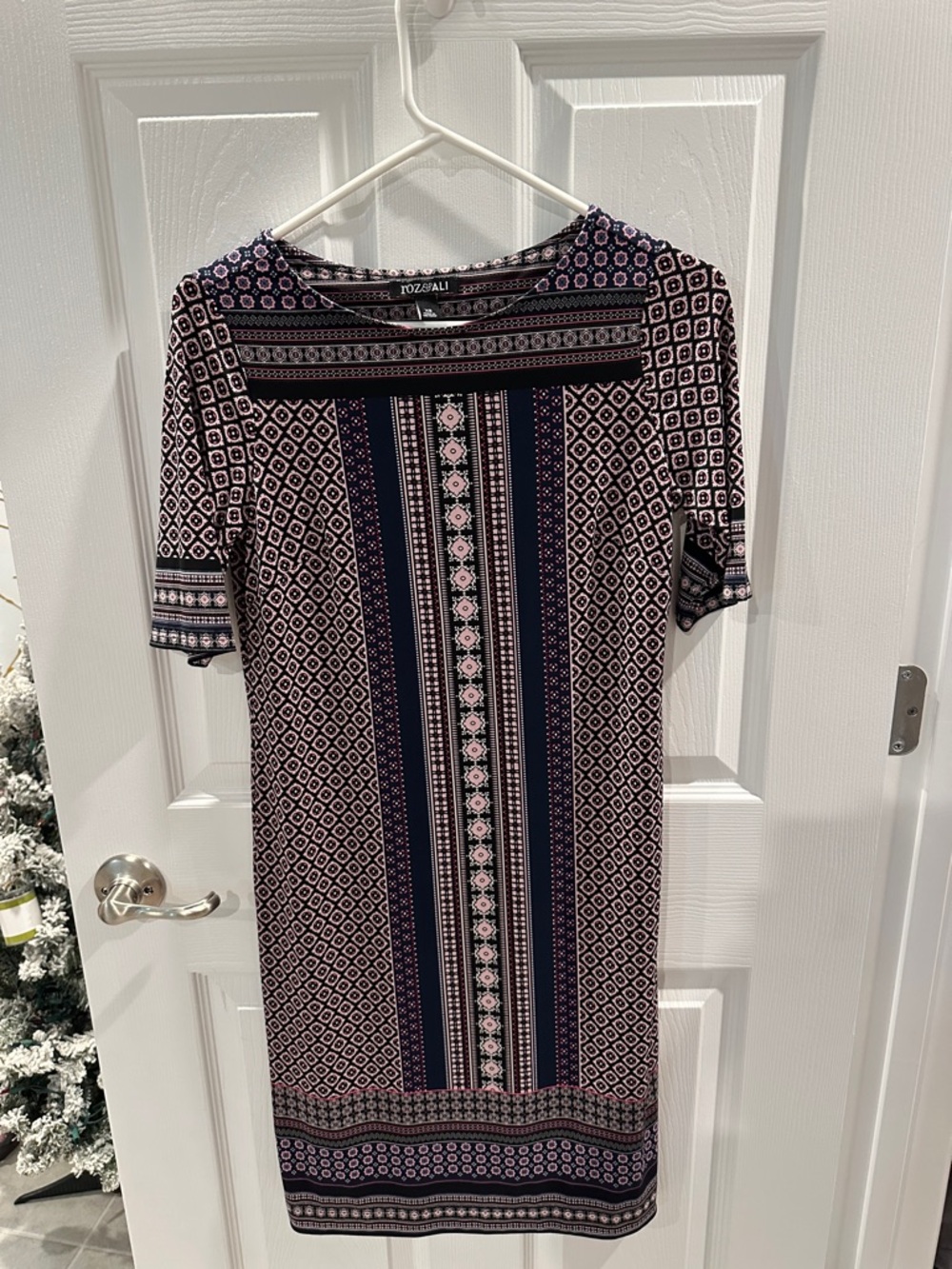 Roz & Ali Navy and Pink Geo-Print Midi Shift Dress